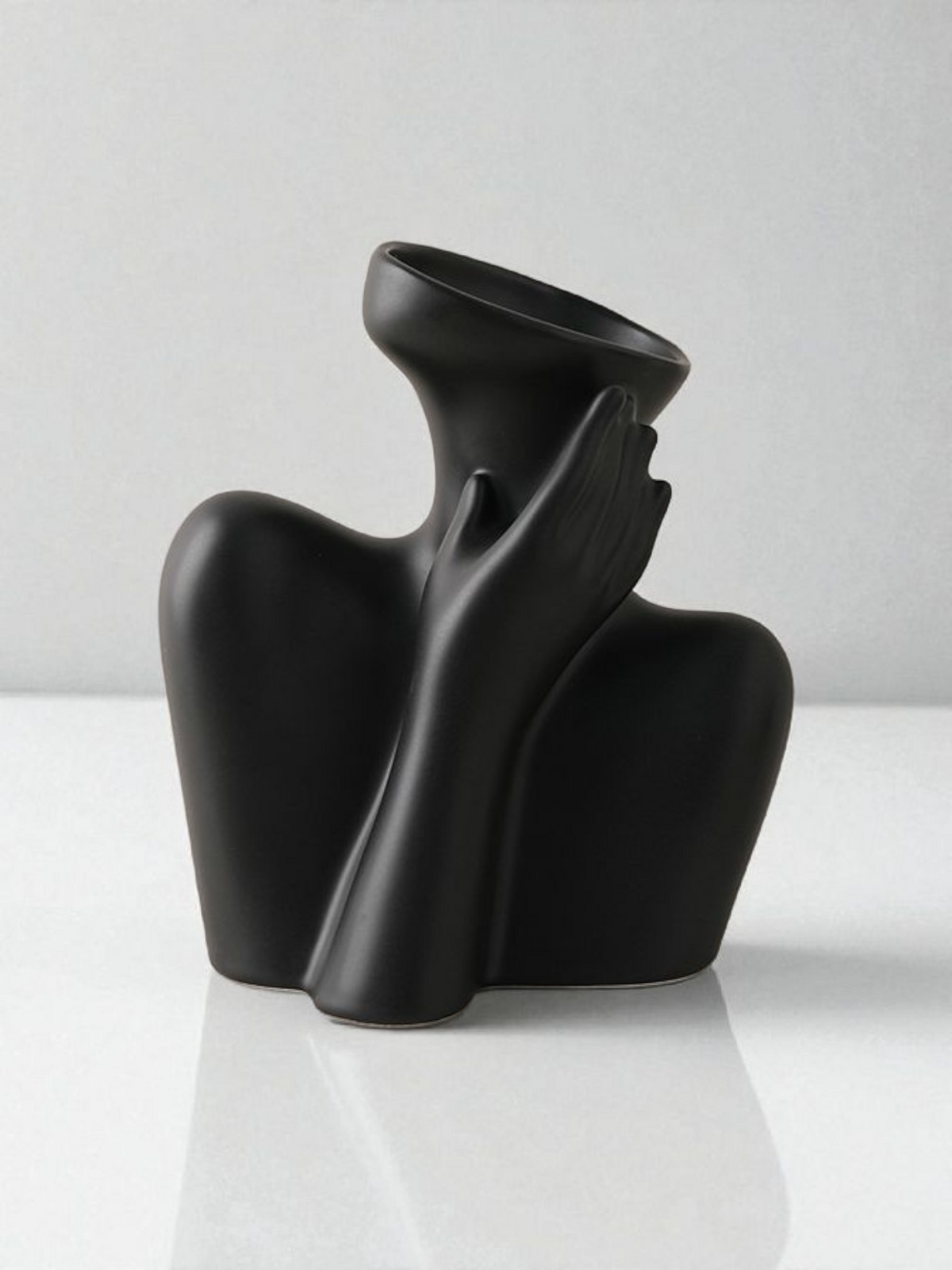 Lunea Embrace Vase