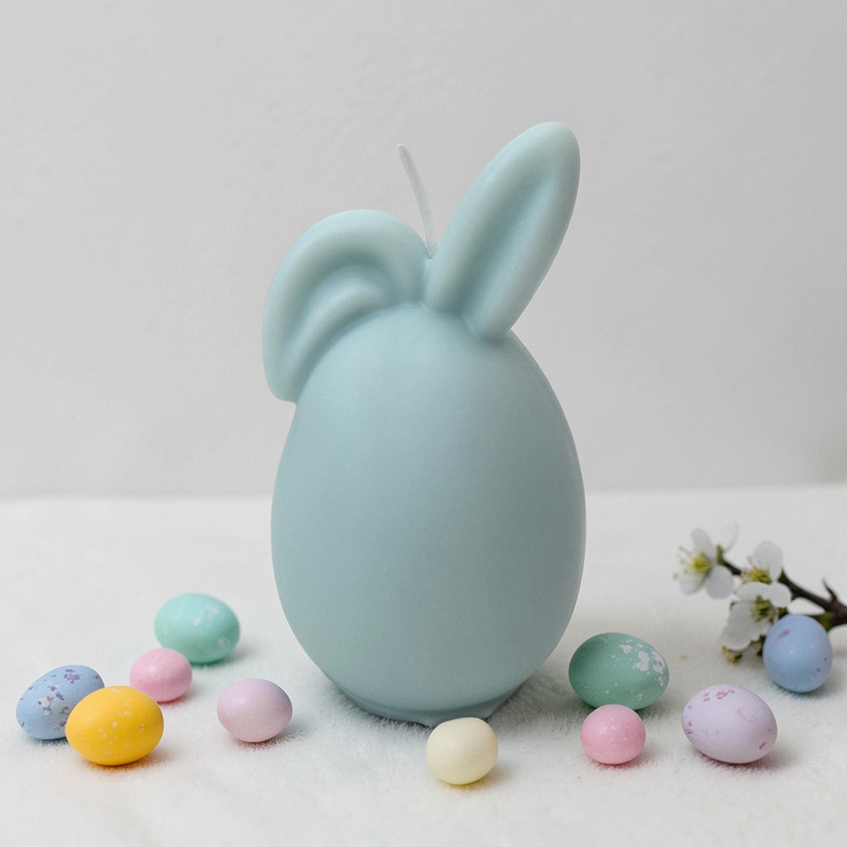 Lunea Easter Bunny